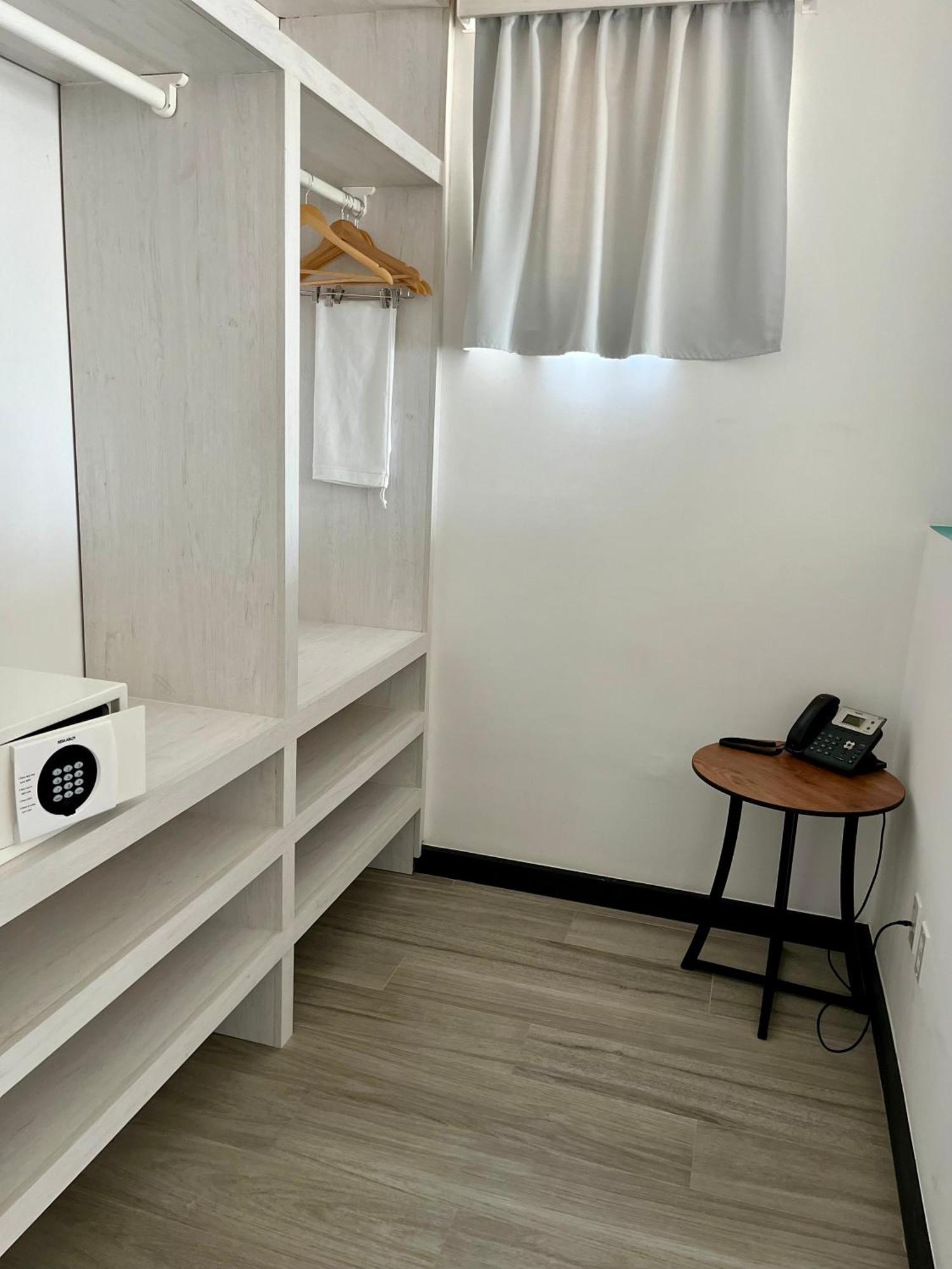 The Watermark Hotel San Pedro  Buitenkant foto