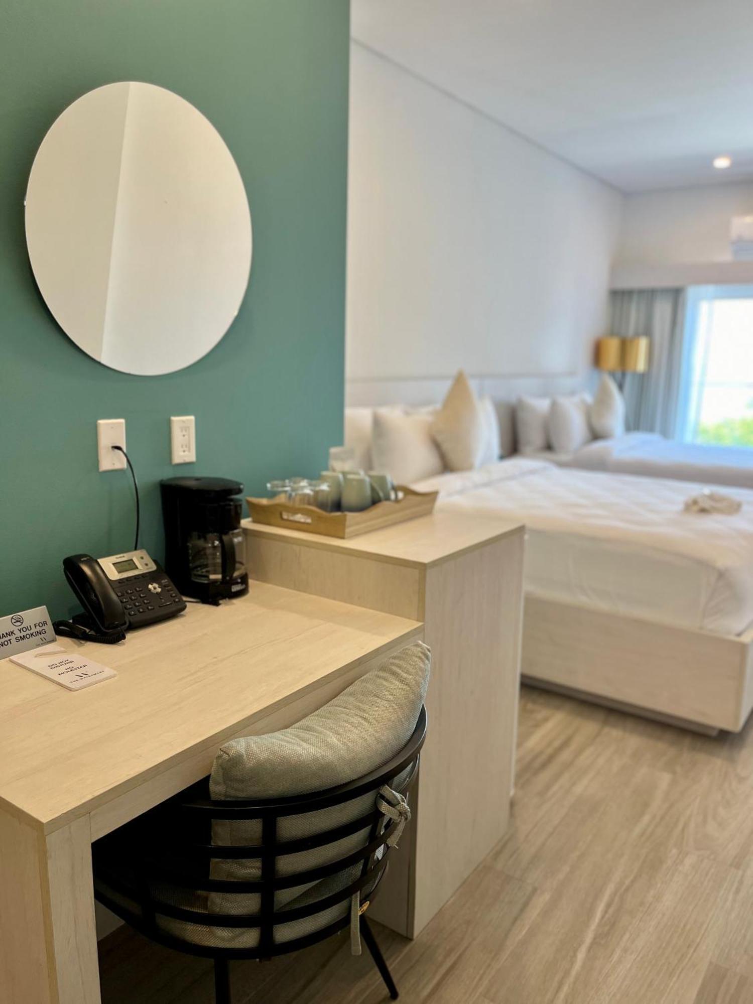 The Watermark Hotel San Pedro  Buitenkant foto
