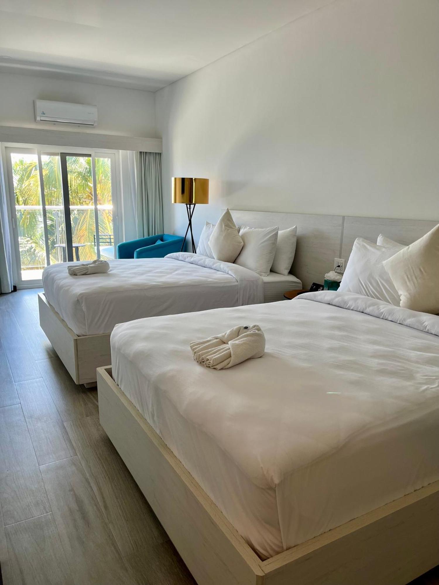 The Watermark Hotel San Pedro  Buitenkant foto